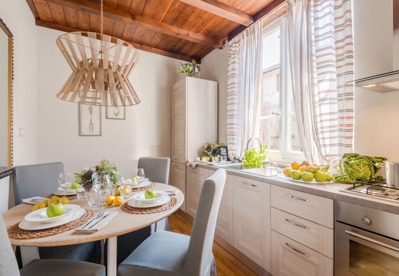 Ferienwohnung in Lucca - Castruccio's Heritage Haven