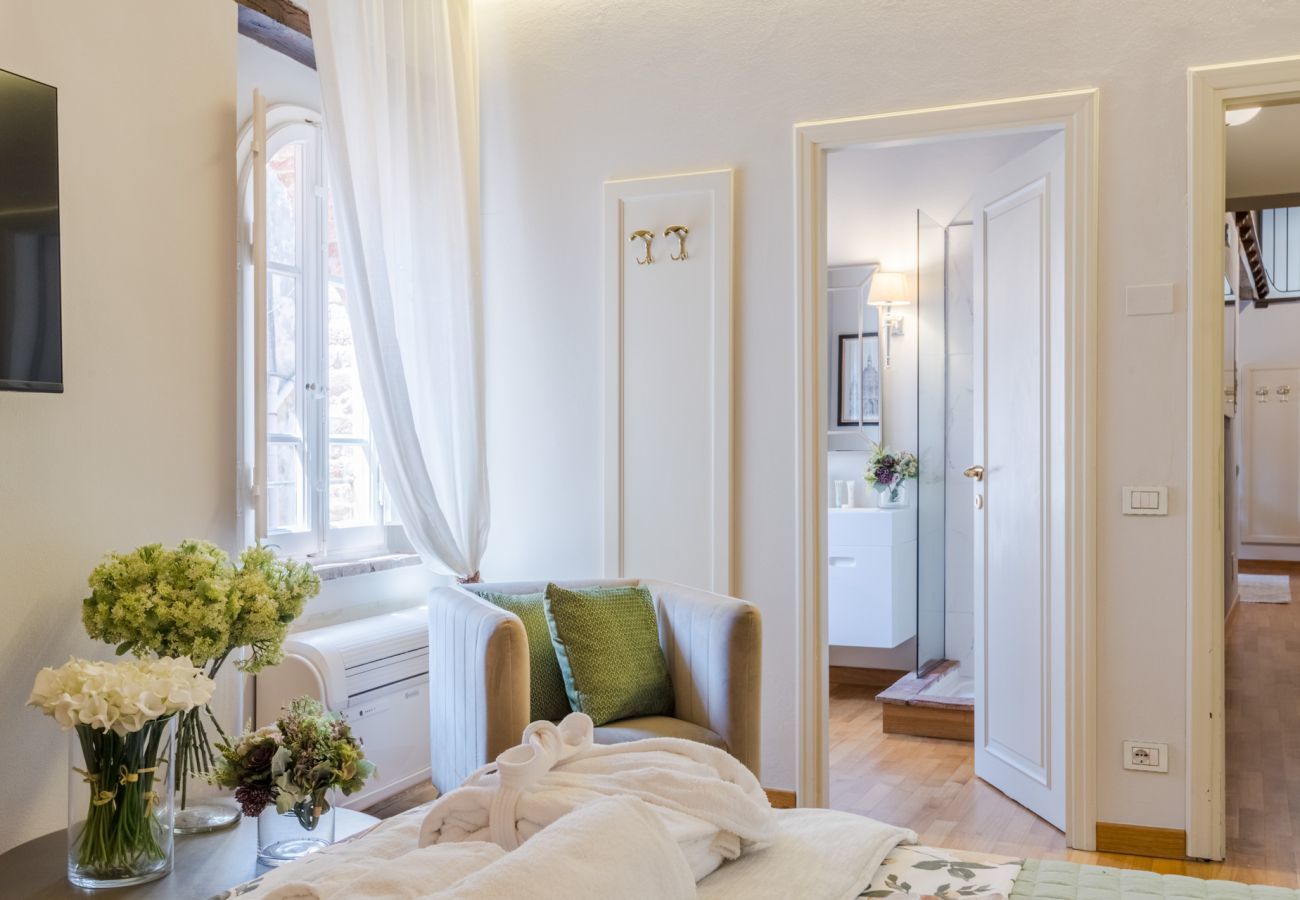 Ferienwohnung in Lucca - Castruccio's Heritage Haven