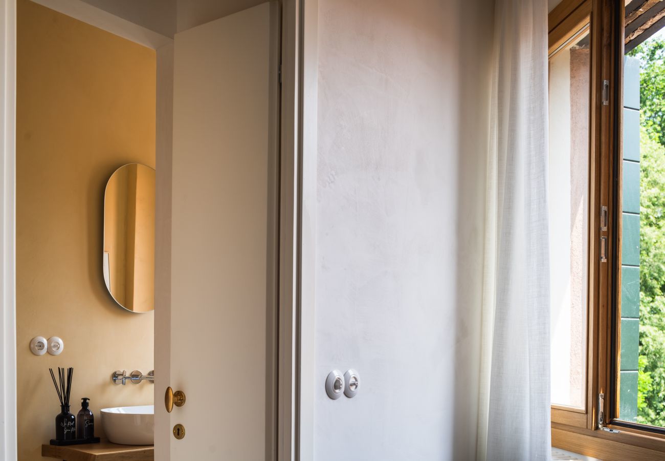 Ferienwohnung in Venedig - San Domenico Apartment with Garden View R&R