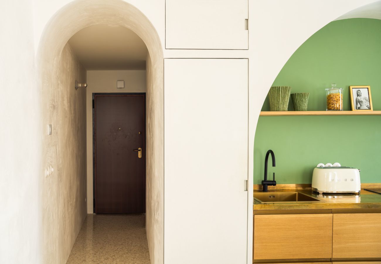 Ferienwohnung in Venedig - San Domenico Apartment with Garden View R&R