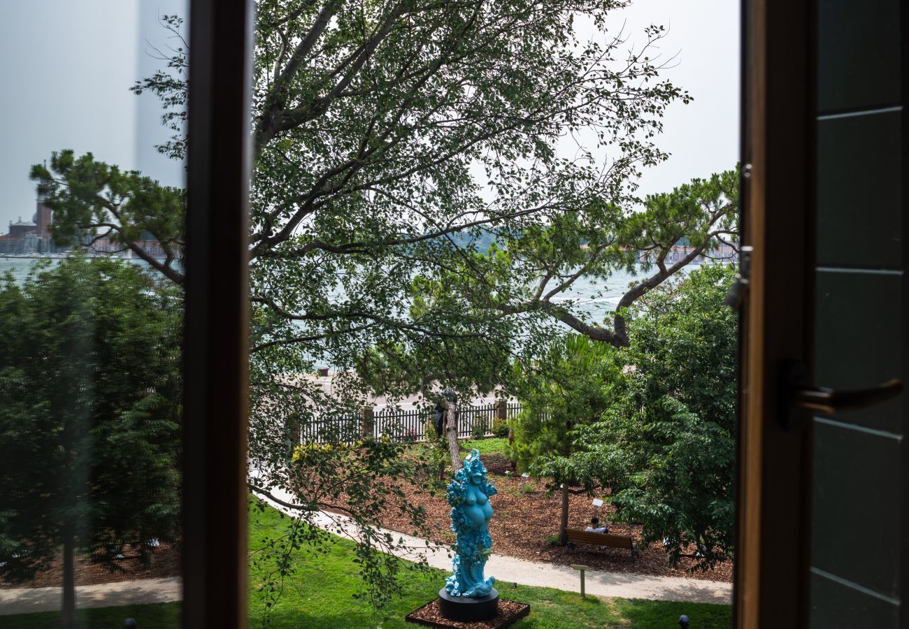 Ferienwohnung in Venedig - San Domenico Apartment with Garden View R&R
