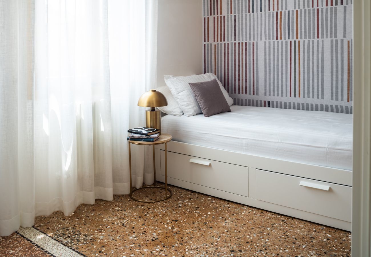 Ferienwohnung in Venedig - San Domenico Apartment with Garden View R&R