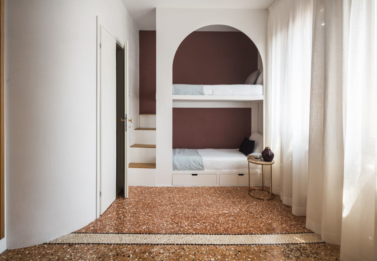 Ferienwohnung in Venedig - San Domenico Apartment with Garden View R&R