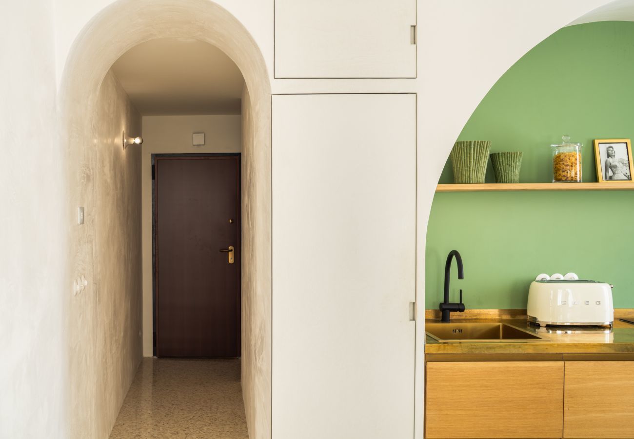 Ferienwohnung in Venedig - San Domenico Apartment with Garden View R&R