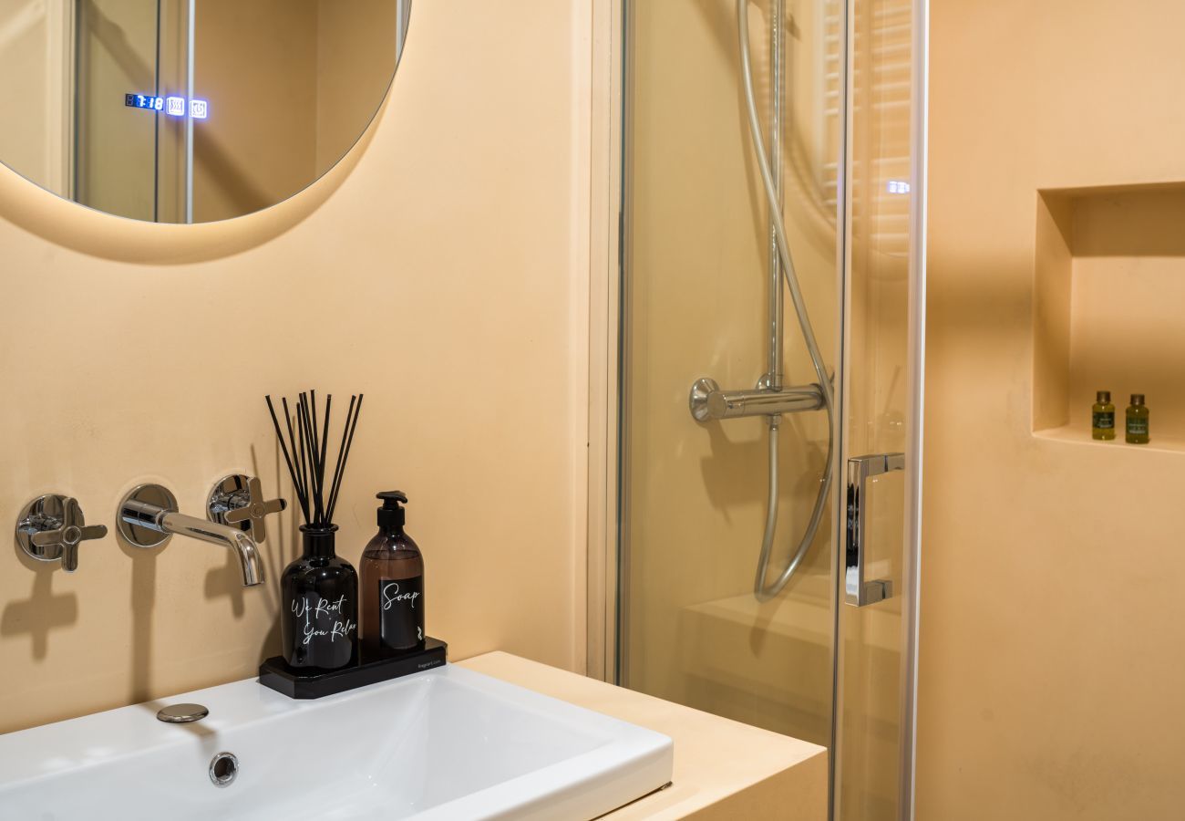 Ferienwohnung in Venedig - San Domenico Apartment with Garden View R&R