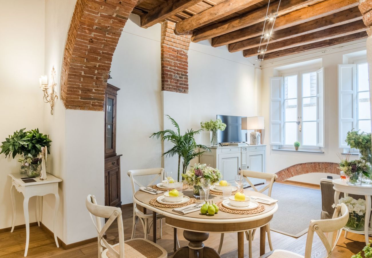 Ferienwohnung in Lucca - Paolino View Apartment