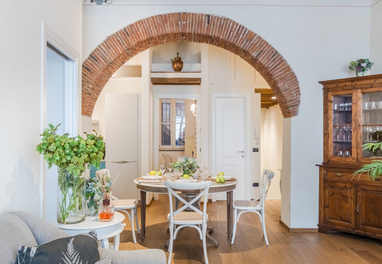 Ferienwohnung in Lucca - Paolino View Apartment