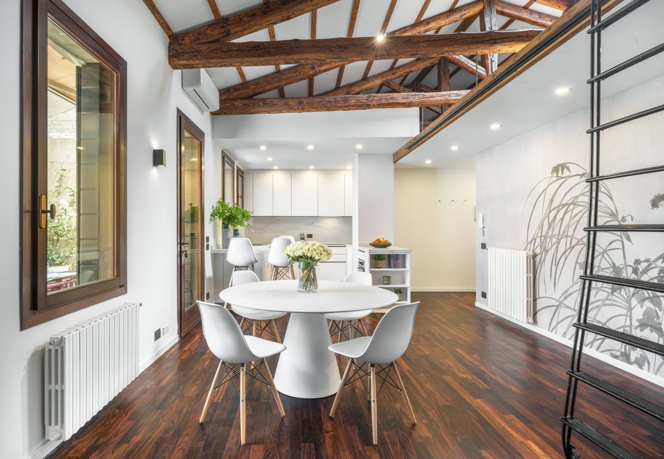 Ferienwohnung in Venedig - San Barnaba Palace - Apartment with Terrace R&R