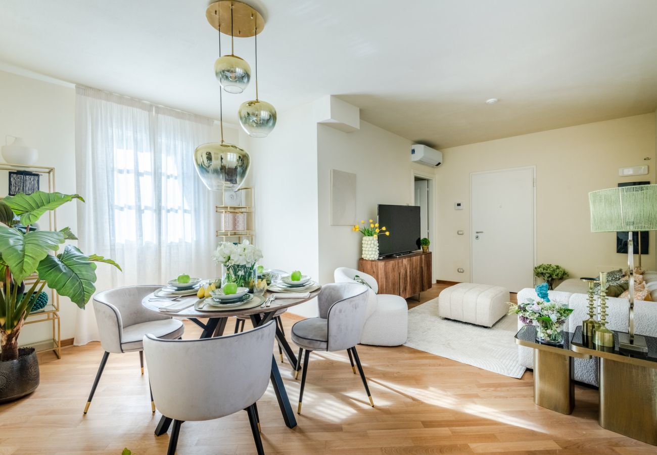 Ferienwohnung in Lucca - Borgo House, an Apartment with Garage