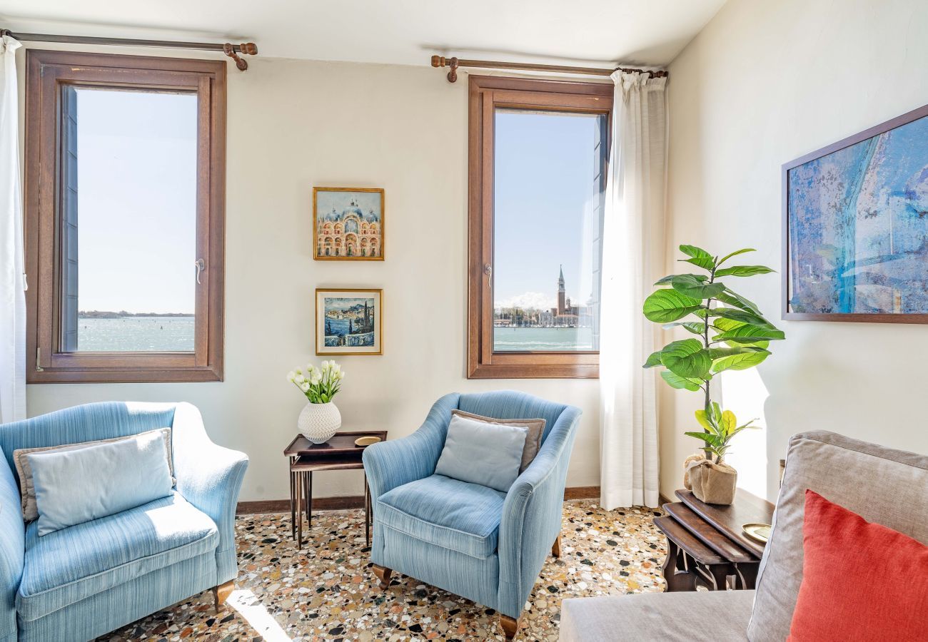 Ferienwohnung in Venedig - San Giorgio View Apartment with Terrace R&R
