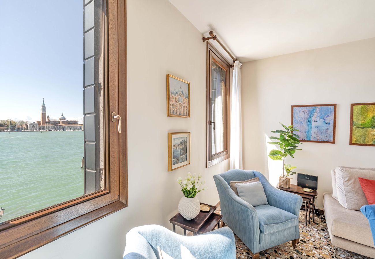 Ferienwohnung in Venedig - San Giorgio View Apartment with Terrace R&R