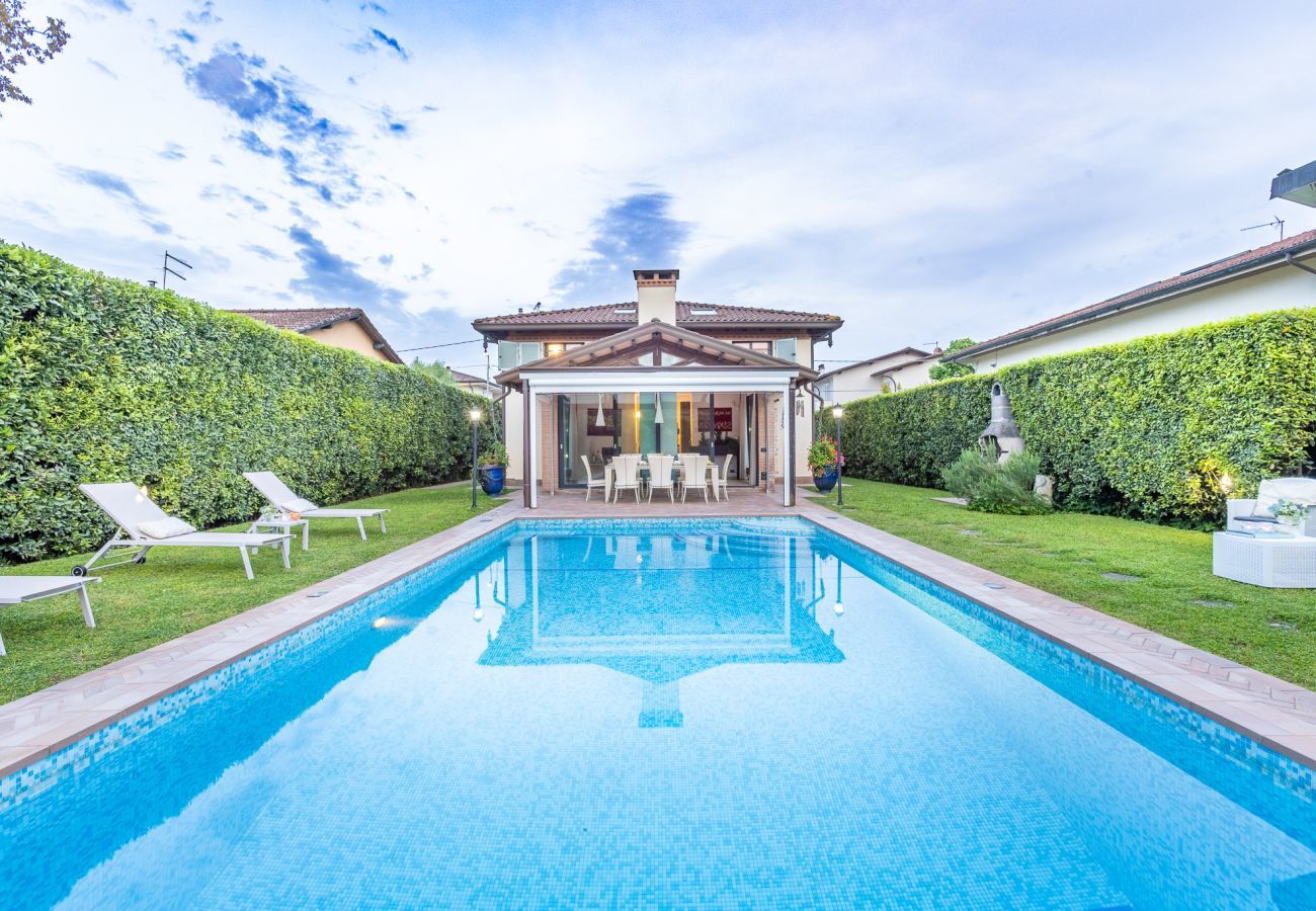Villa in Marina di Pietrasanta - Villa Gatti