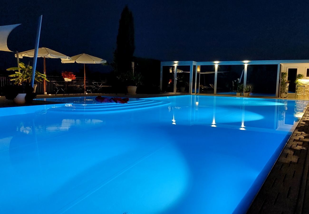 Ferienwohnung in Castelnuovo del Garda - Il Gelso del Garda Luxury Suite bilo