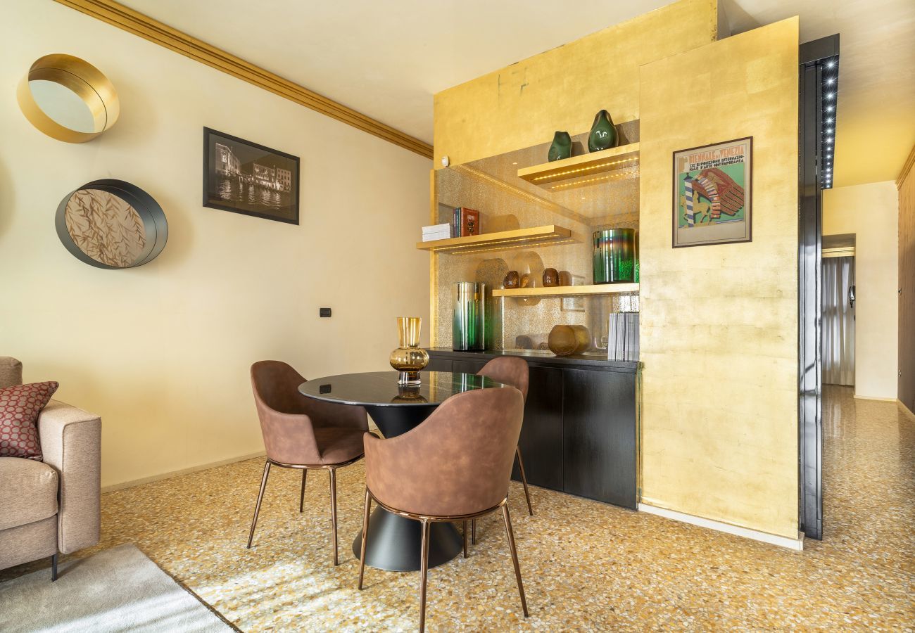 Ferienwohnung in Venedig - Golden Treasure Apartment on the Grand Canal R&R