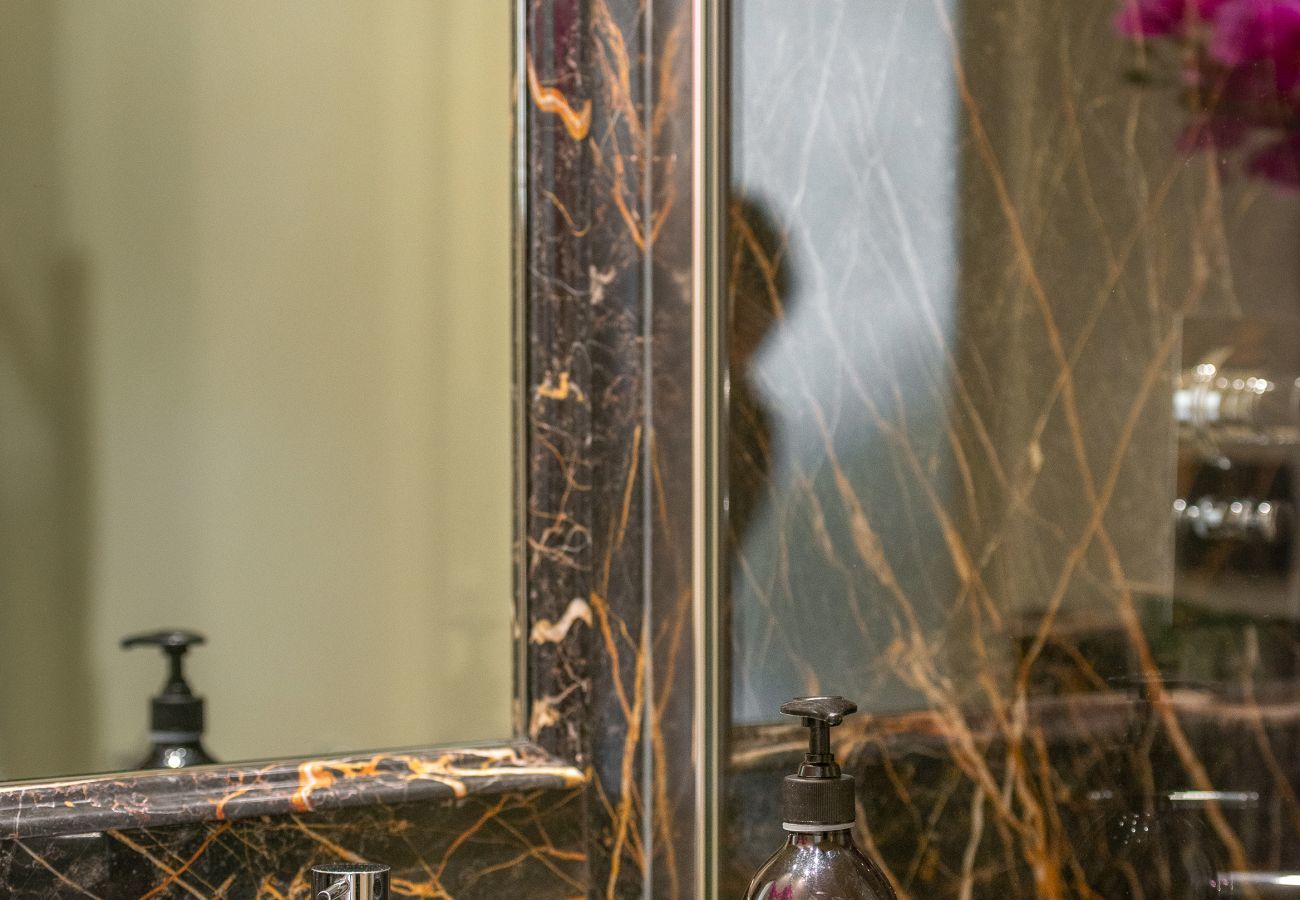 Ferienwohnung in Venedig - Golden Treasure Apartment on the Grand Canal R&R