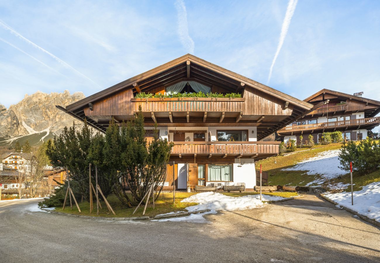 Ferienwohnung in Cortina d´Ampezzo - Cianderies Cozy Apartment R&R