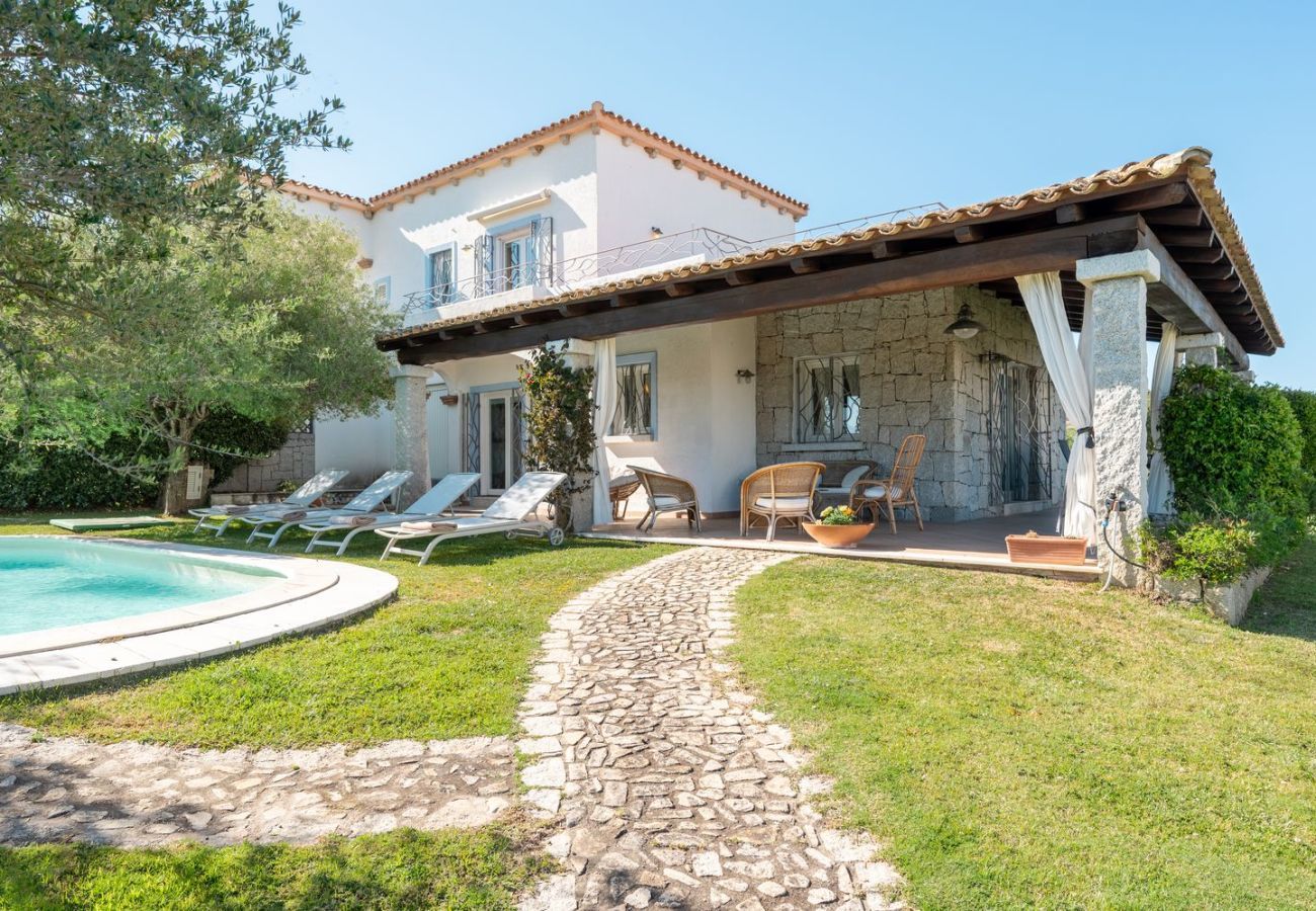 Villa in San Teodoro - Villa Luciva