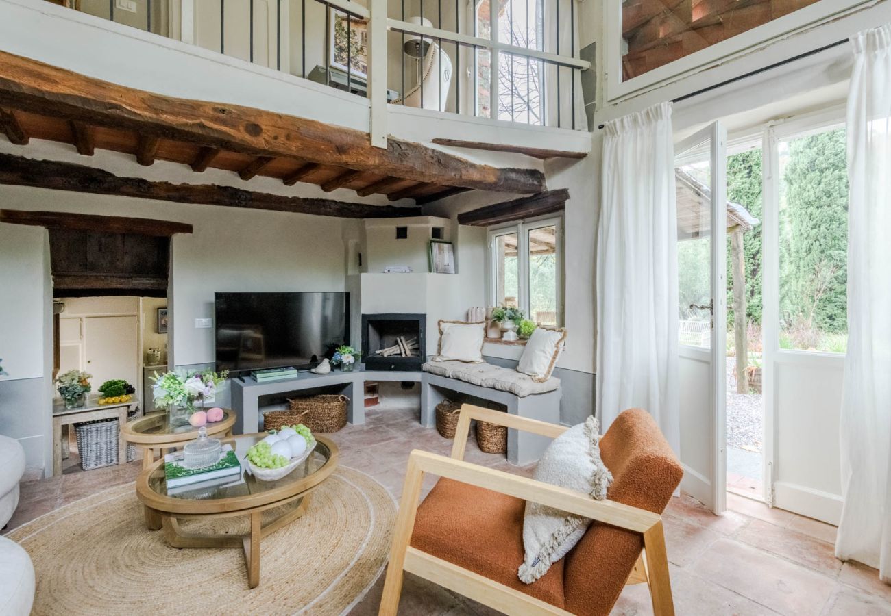 Villa in San Lorenzo di Moriano - Uva Cottage Farmhouse