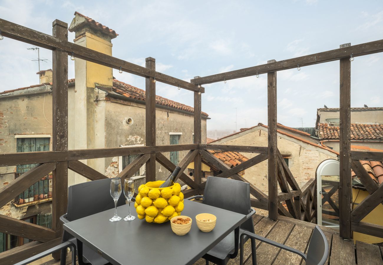 Ferienwohnung in Venedig - Calle Varisco Apartment with Terrace R&R