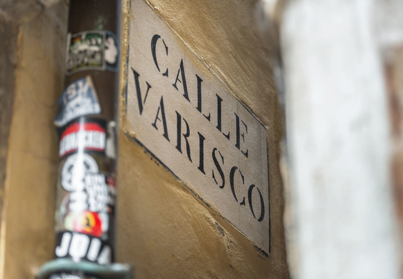 Ferienwohnung in Venedig - Calle Varisco Apartment with Terrace R&R