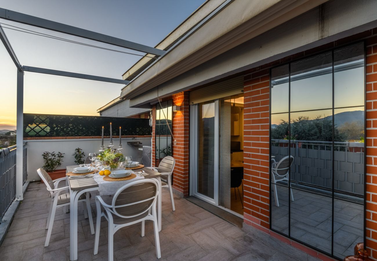 Ferienwohnung in Lucca - The Sunwall Loft