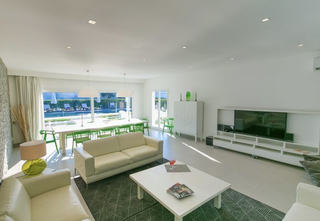 Villa in Siracusa - Villa Laura Villa in Siracusa - Villa Laura