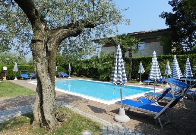 Residence in Lazise - Regarda – apartment ground floor Allegra apartment complex in Lazise with pool