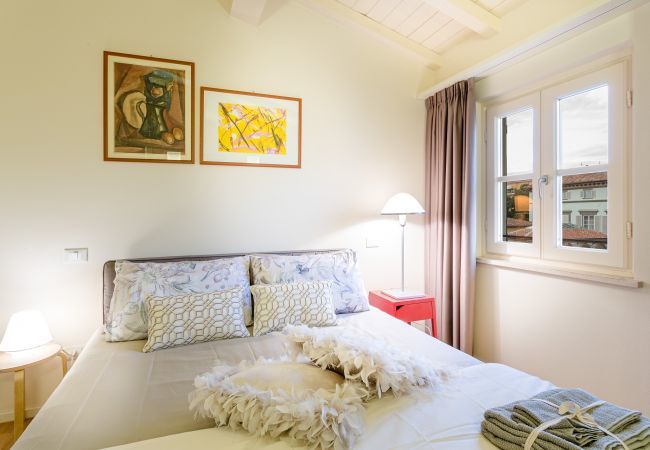 Apartment in Lucca - Breathtaking Views of Lucca from a Spacious Furnished Terrace inside the Walls