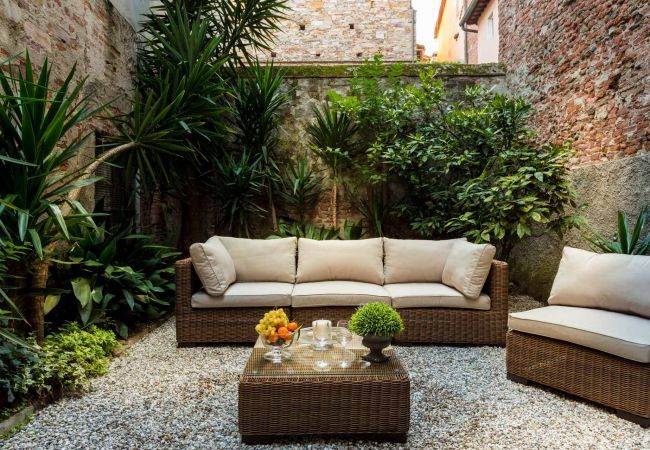 Apartment in Lucca - A Toproof Penthouse Apartment with Elevator and Private Garden Inside the Walls