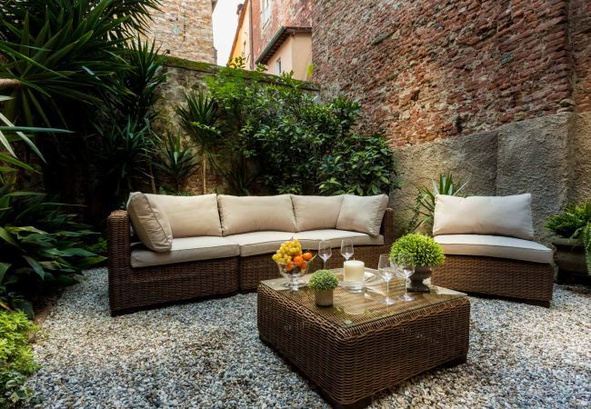 Apartment in Lucca - A Toproof Penthouse Apartment with Elevator and Private Garden Inside the Walls