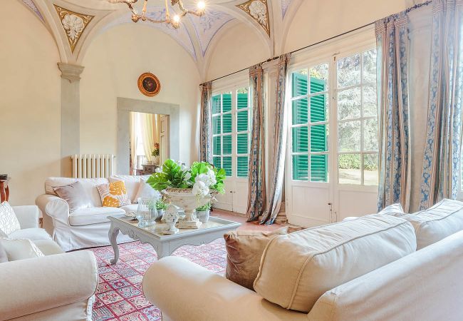 Villa in Gattaiola - Rewind In Style In a Renaissance Villa with Pool among the Vineyards in Lucca Property overview