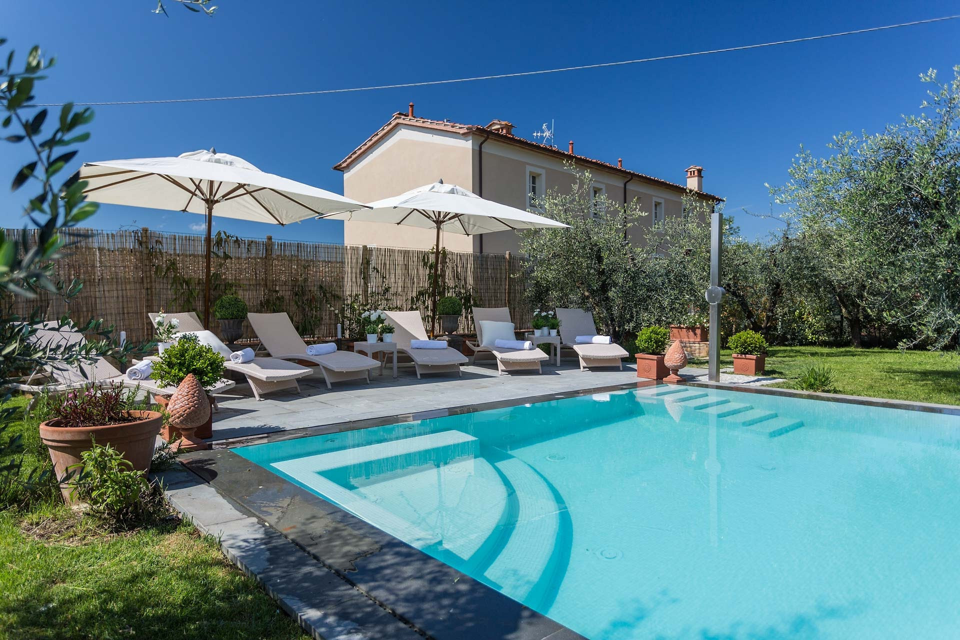 Villa/Dettached house in Capannori - A/C Villa with Amazing Views, SPA & Private Pool 