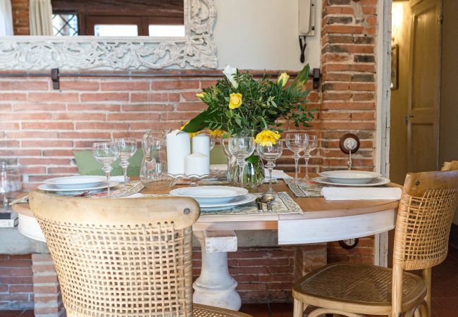 Villa in Uzzano - Rosyabate Cottage Villa in Uzzano - Rosyabate Cottage