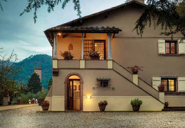 Villa in Vorno - Villa Viola Residenze Seicento Villa in Vorno - Villa Viola Residenze Seicento