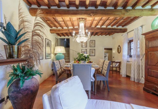 Villa in Vorno - Villa Viola Residenze Seicento Villa in Vorno - Villa Viola Residenze Seicento