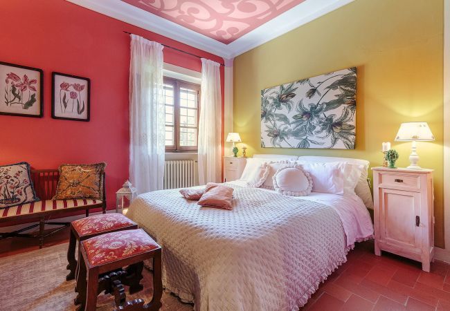 Villa in Vorno - Villa Viola Residenze Seicento Villa in Vorno - Villa Viola Residenze Seicento