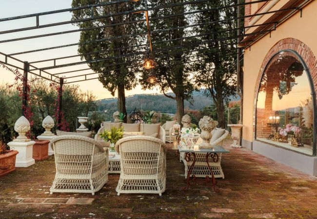 Villa in Maggiano - Charming & Luxury 10 Bedrooms VILLA MEDEA Close to the City Centre of Lucca