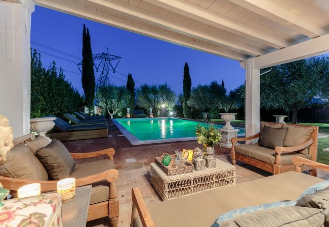 Villa in Maggiano - Villa Medea Villa in Maggiano - Villa Medea