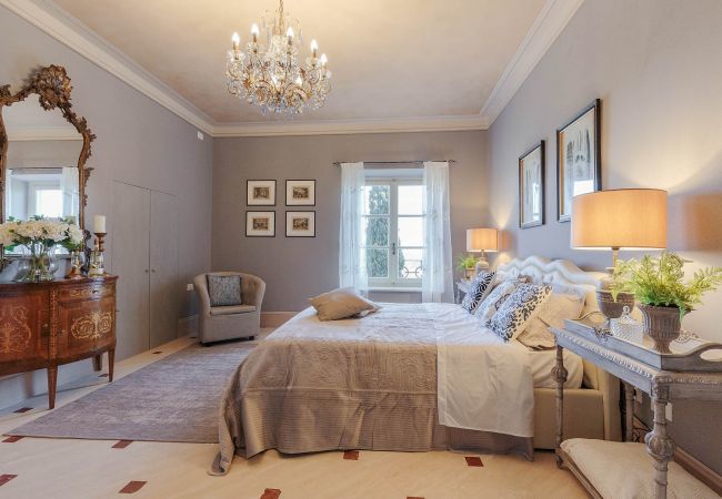 Villa in Maggiano - Villa Medea Villa in Maggiano - Villa Medea