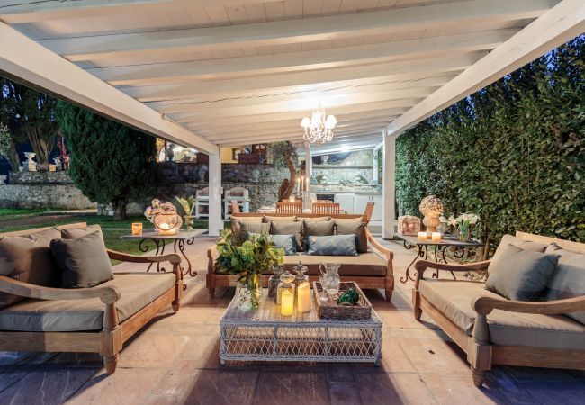 Villa in Maggiano - Villa Medea Villa in Maggiano - Villa Medea