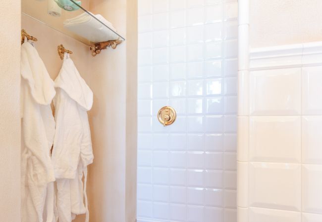 Villa in Maggiano - Villa Medea Villa in Maggiano - Villa Medea