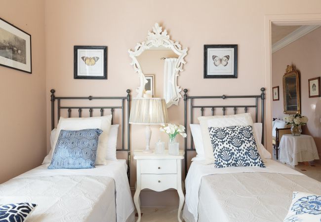 Villa in Maggiano - Villa Medea Villa in Maggiano - Villa Medea