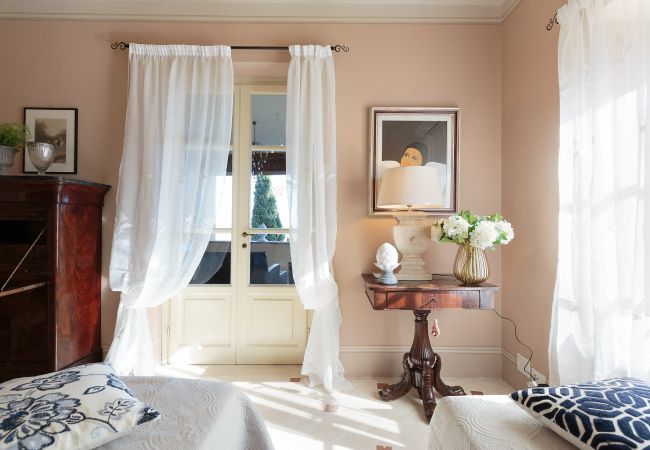 Villa in Maggiano - Villa Medea Villa in Maggiano - Villa Medea