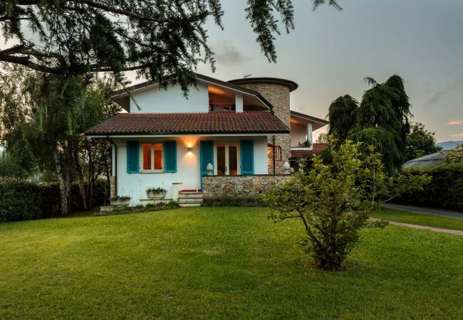 Villa in Lucca - VILLA ANNALISA, a superbly appointed Lucca heaven