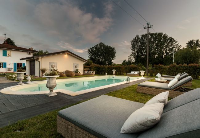 Villa in Lucca - Villa Annalisa Villa in Lucca - Villa Annalisa
