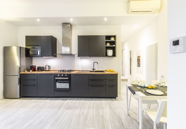 Apartment in Milano - Maciachini Bright Apartment R&R Apartment in Milano - Maciachini Bright Apartment R&R