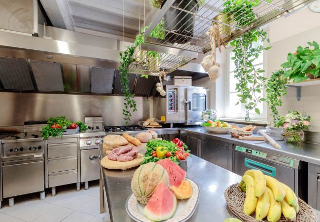 Villa in Camaiore - Casolare Dei Colli Villa in Camaiore - Casolare Dei Colli