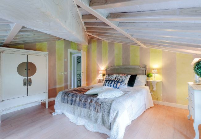 Villa in Camaiore - Casolare Dei Colli Villa in Camaiore - Casolare Dei Colli