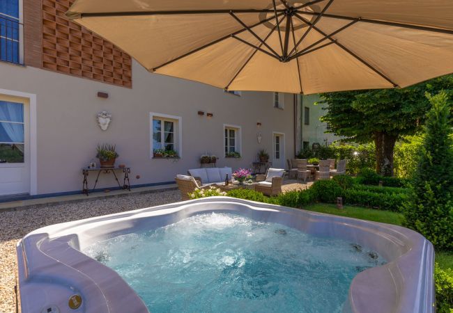 Villa in Lucca - Villa Regina Villa in Lucca - Villa Regina