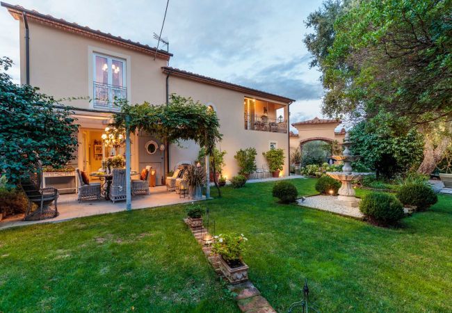 Villa in Montecarlo - Villa Gianna Villa in Montecarlo - Villa Gianna